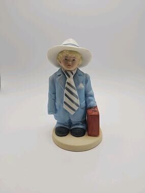 Vtg Homco #1488 Little Boy w/ Oversized Suit & Briefcase Porcelain Figurine 5.5"